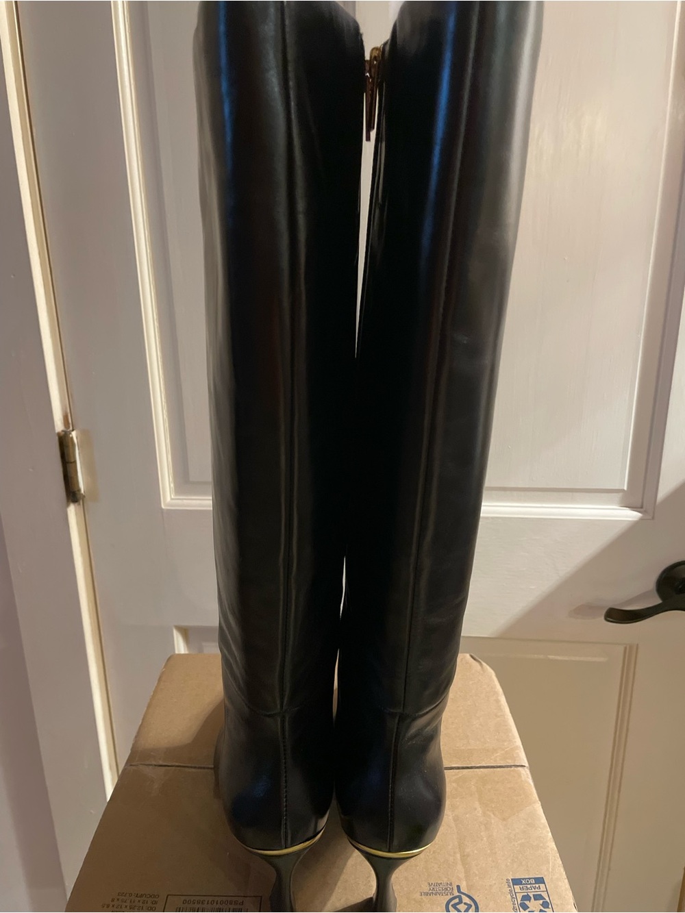 Vince Camuto Black Pointed-Toe Knee-High Heeled Boots Wide Calf - Picture 3 of 9